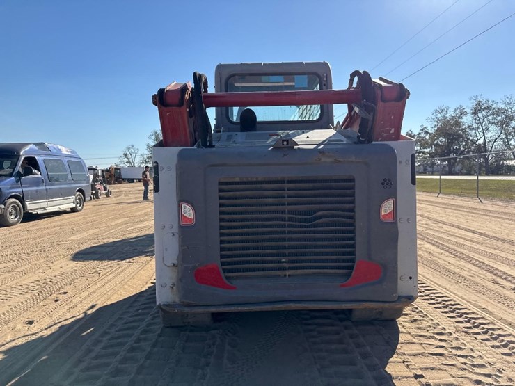 2019-takeuchi-tl12v2-image-7