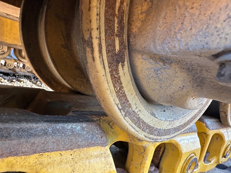 #32837-•-komatsu-39px-crawler-dozer-km10d130kka096648-image-10