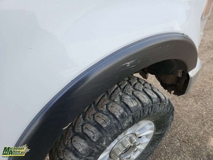 2020-ford-f250-image-37