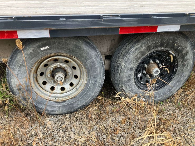 lamar-40'-gooseneck-trailer-image-18