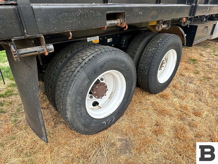 2000-peterbilt-grain-truck---lewiston,-id-image-27