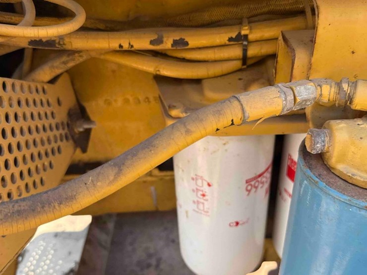 2001-caterpillar-3412-image-14