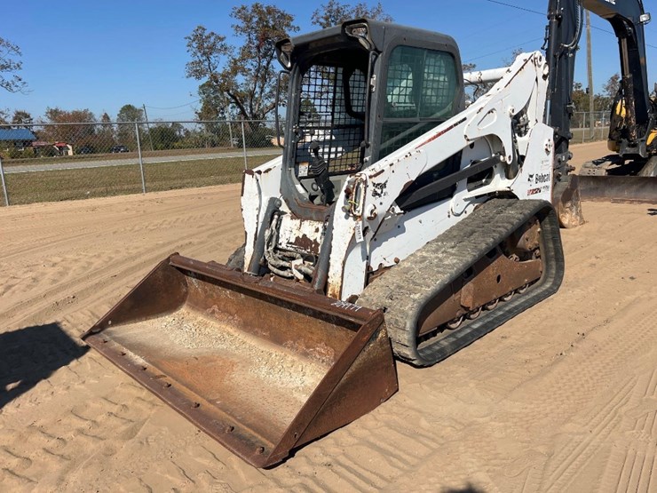 2012-bobcat-t770-image-8