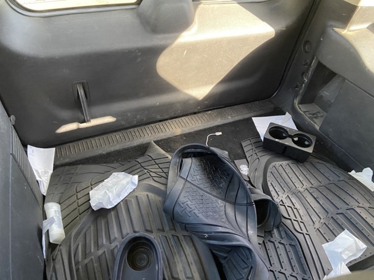 2009-chevrolet-tahoe-image-28