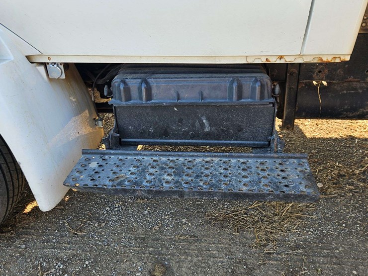 2003-international-4200-image-15