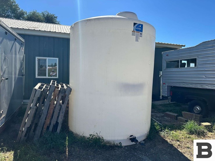 ace-roto-mold-3000-gallon-poly-tank---deer-park,-wa-image-2