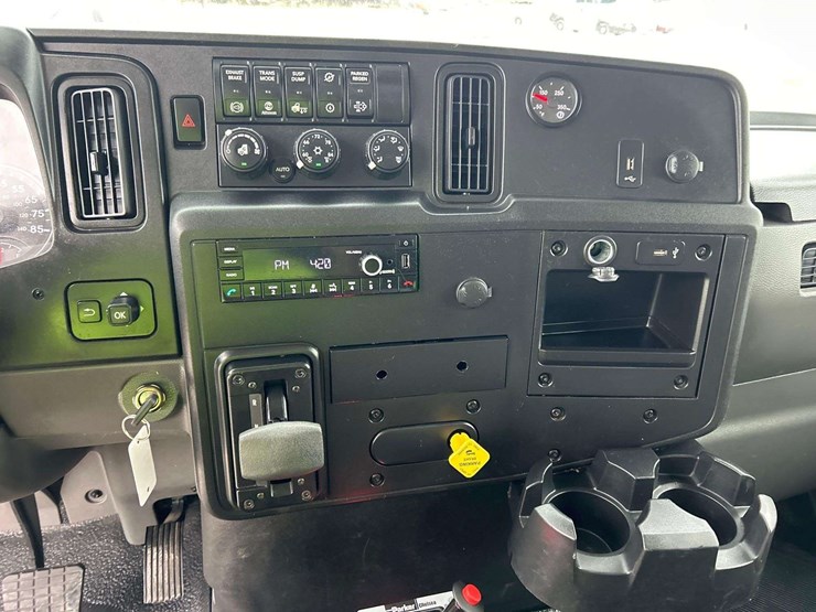 2021-international-mv607-image-21