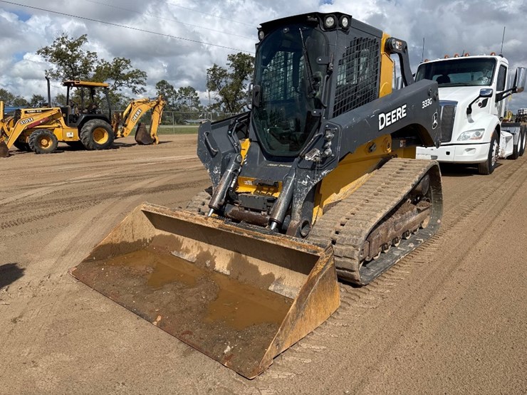 2017-deere-333g-image-2