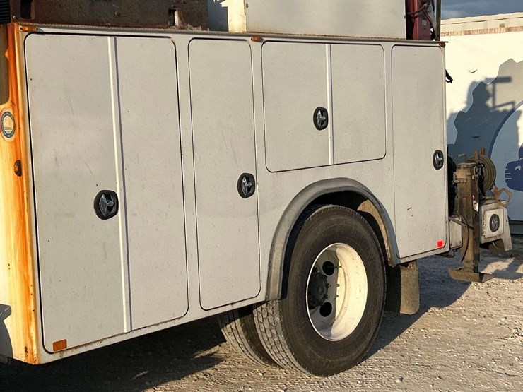 2011-international-workstar-7400-image-9