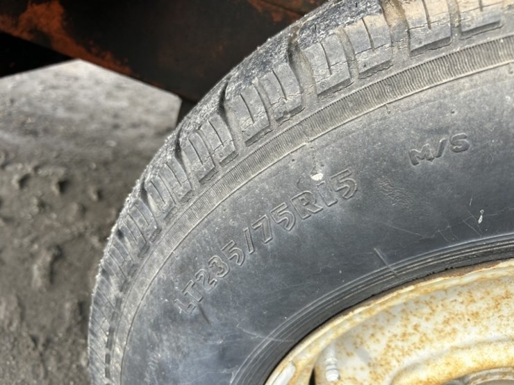 1994-deere-4039df-image-11