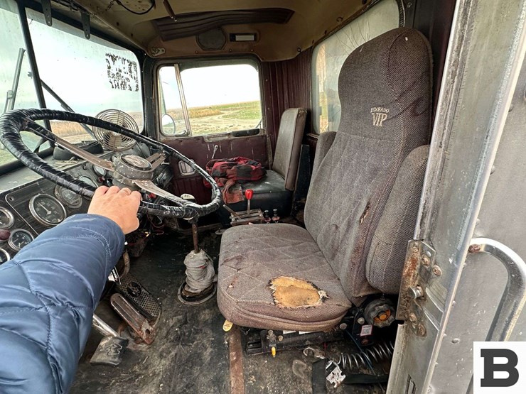 1975-kenworth-dump-truck---othello,-wa-image-42