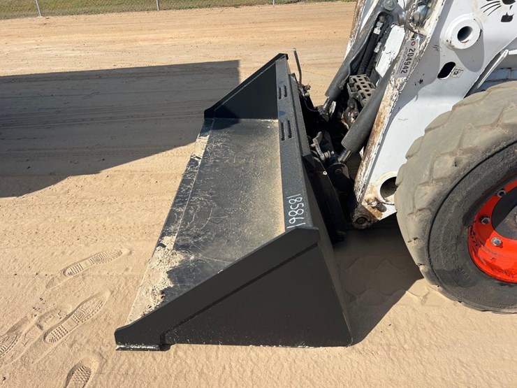2022-bobcat-s770-image-9