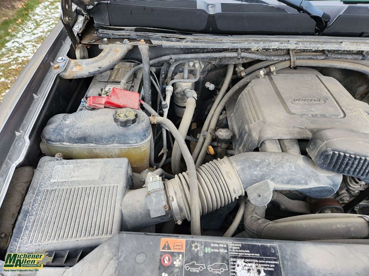 2012-chevrolet-silverado-2500hd-image-18