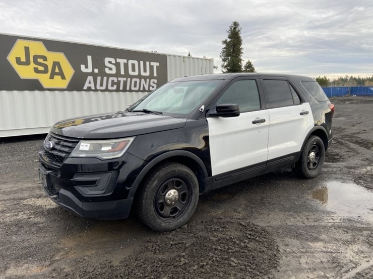 2017-ford-explorer-image-1