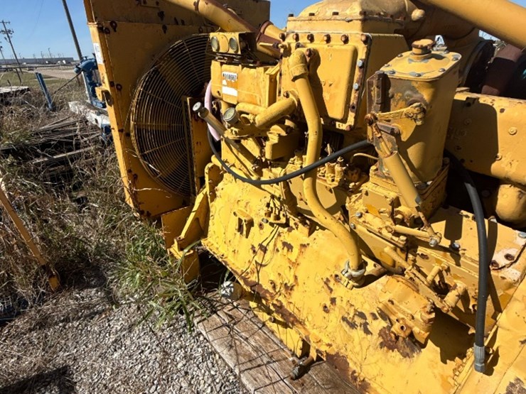 caterpillar-d353-image-2