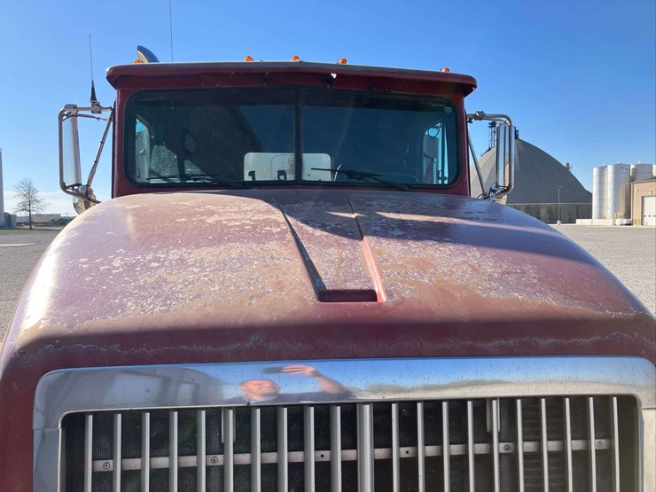 1994-international-9400-image-37