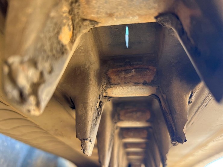 2011-kubota-svl90-2-image-11