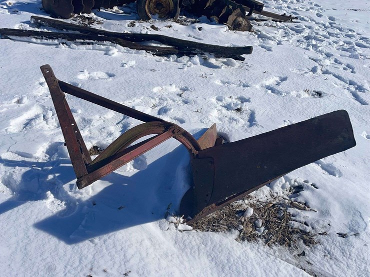 3-point-furrow-plow-image-4