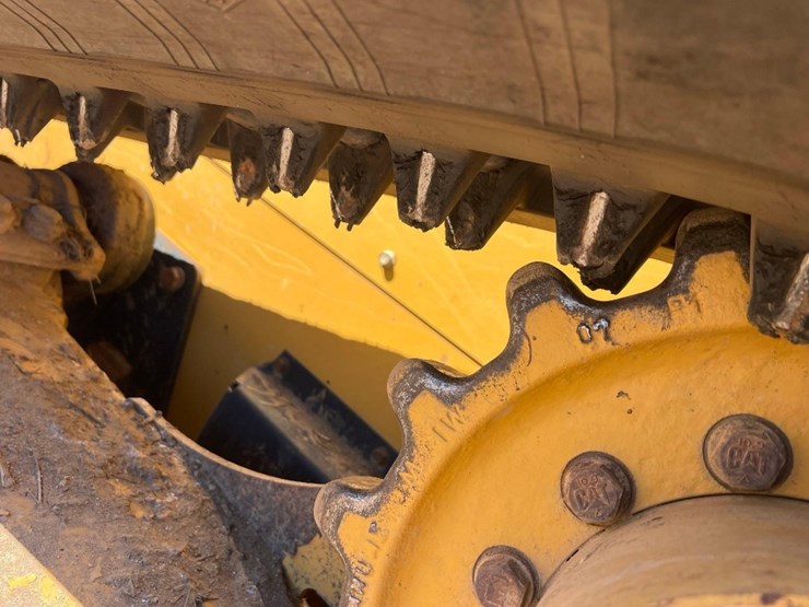 2015-caterpillar-289d-image-24