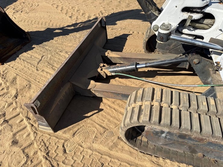 2004-bobcat-331g-image-16