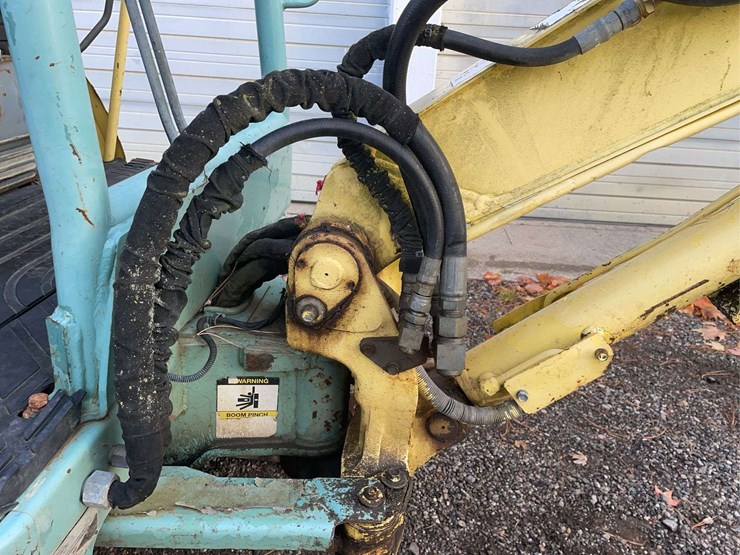 yanmar-vio35-image-12