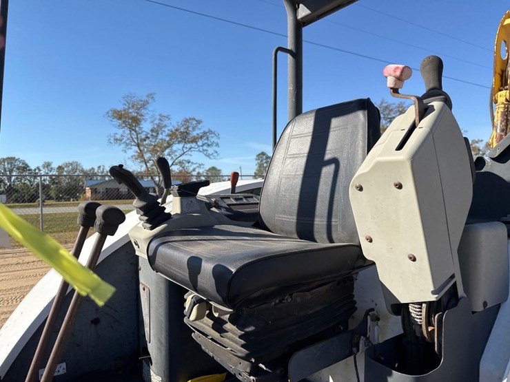 2008-bobcat-331g-image-24