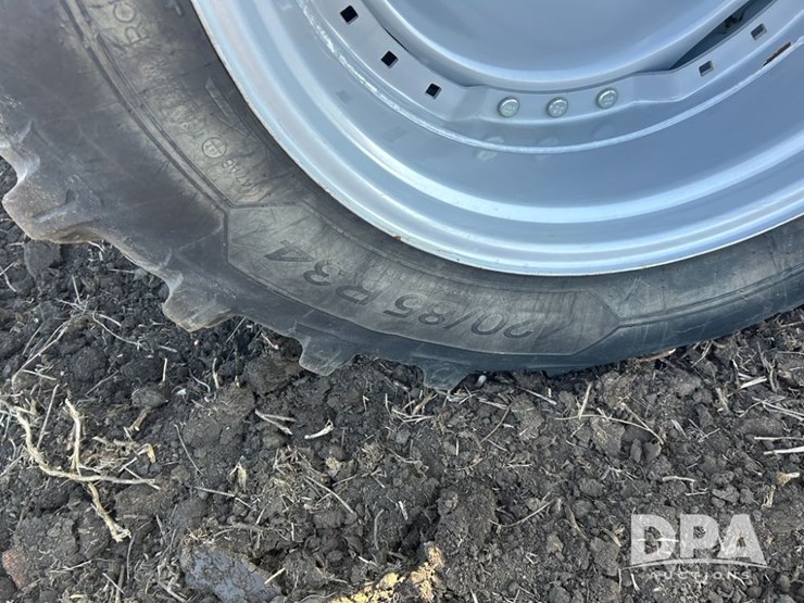 2020-massey-ferguson-8740s-image-17