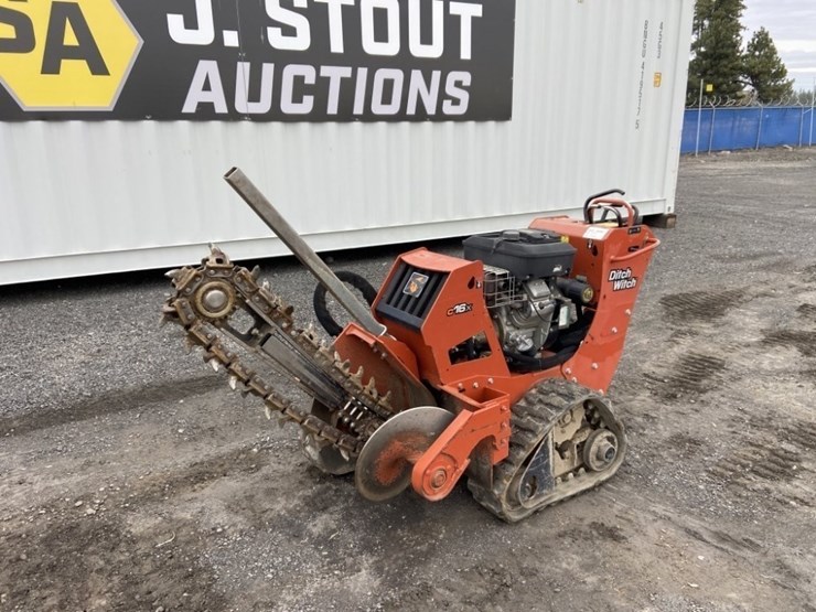 2017-ditch-witch-c16x-image-1