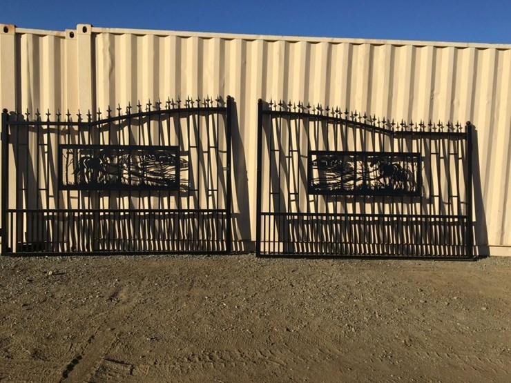unused-20ft-bi-parting-wrought-iron-gate-w/horse-image-1