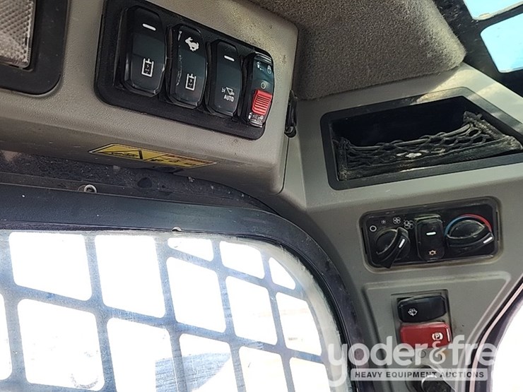 2021-caterpillar-289d3-image-22