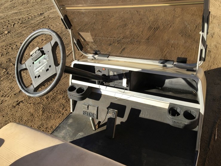 club-car-4-passenger-cart,-image-5