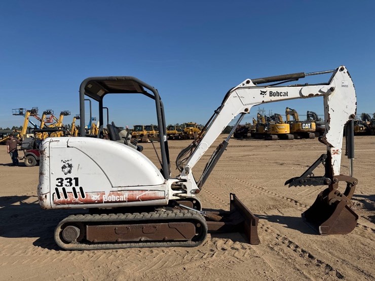 2008-bobcat-331g-image-5