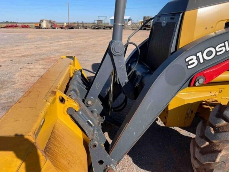 2015-deere-310sl-image-4