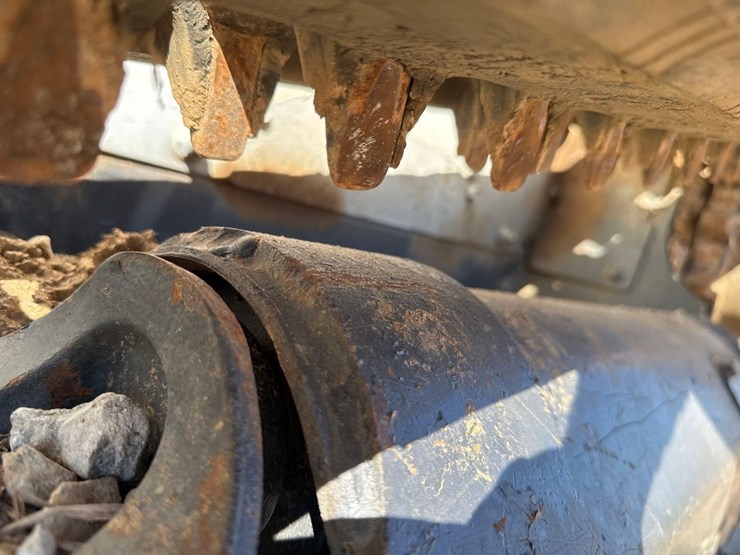 2015-bobcat-t550-image-11