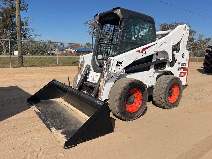 2022-bobcat-s770-image-8