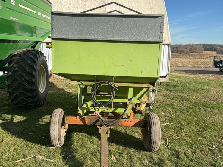 parker-200-bu-gravity-with-seed-auger-image-1