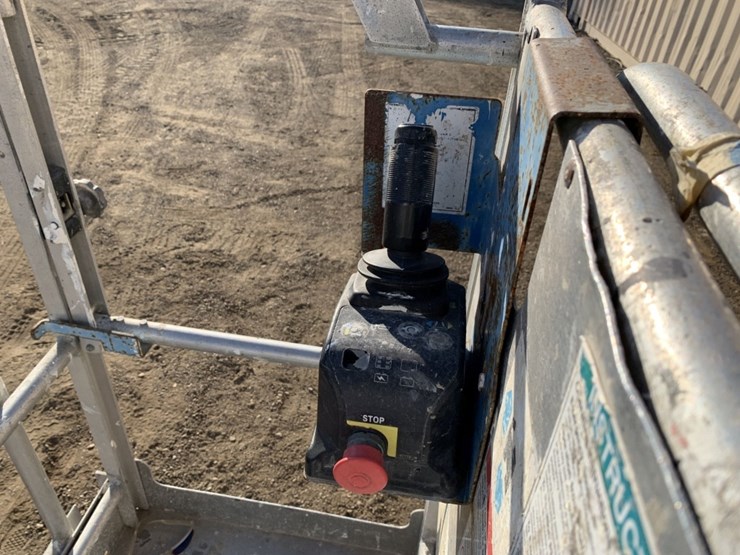 2010-genie-gr20-image-7