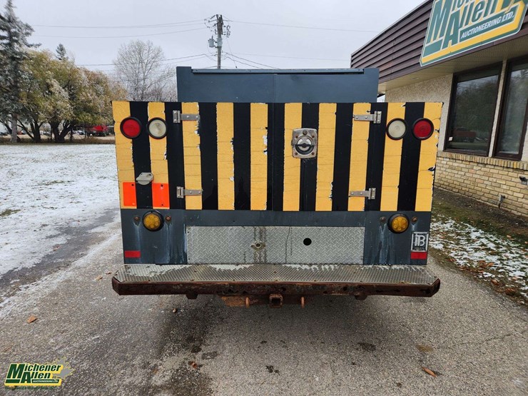 2012-chevrolet-silverado-2500hd-image-7