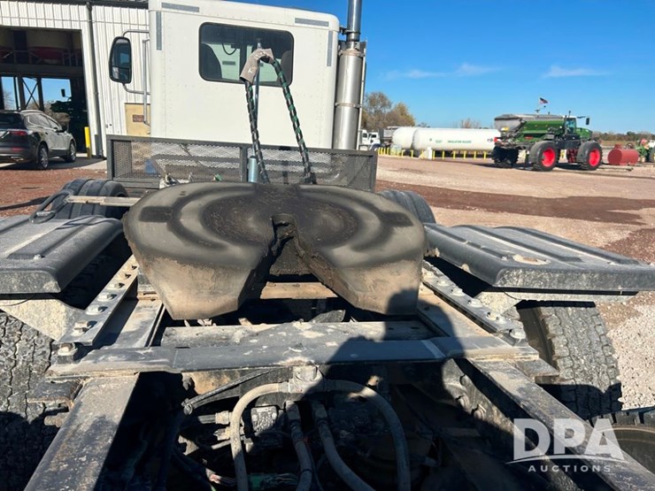 2004-international-9200i-image-22