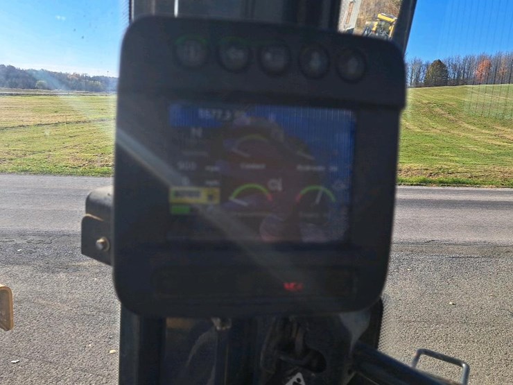 2018-deere-544k-image-14