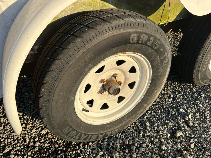 #32839-•-16'-t/a-enclosed-cargo-trailer-vin:-16hpb16244h122978-image-9