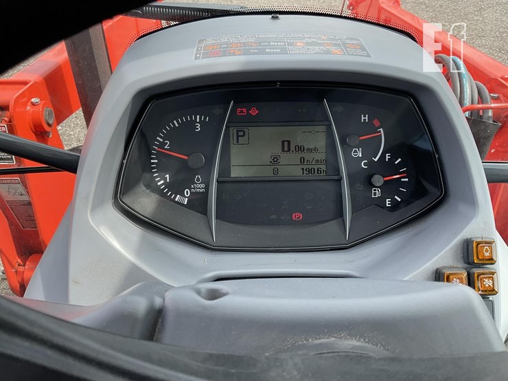 2020-kubota-m4-071hdc12-image-24