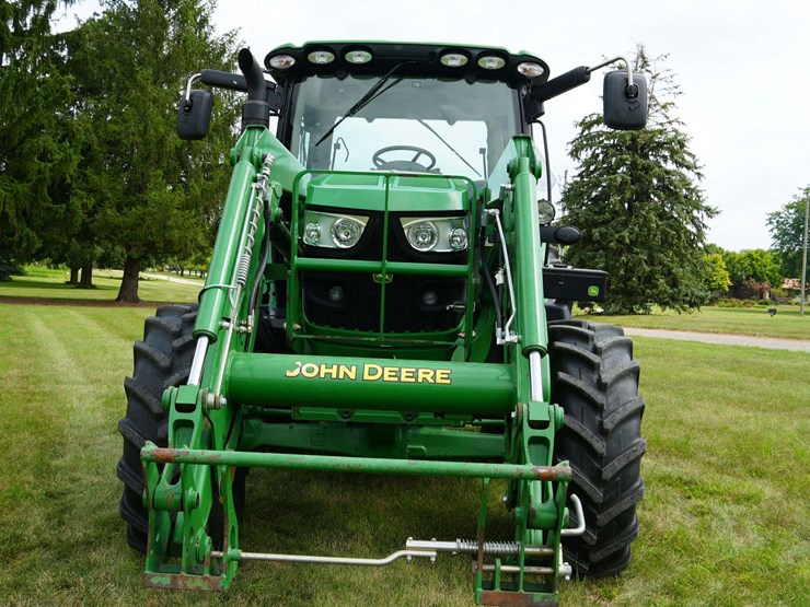 john-deere-6125r-image-12