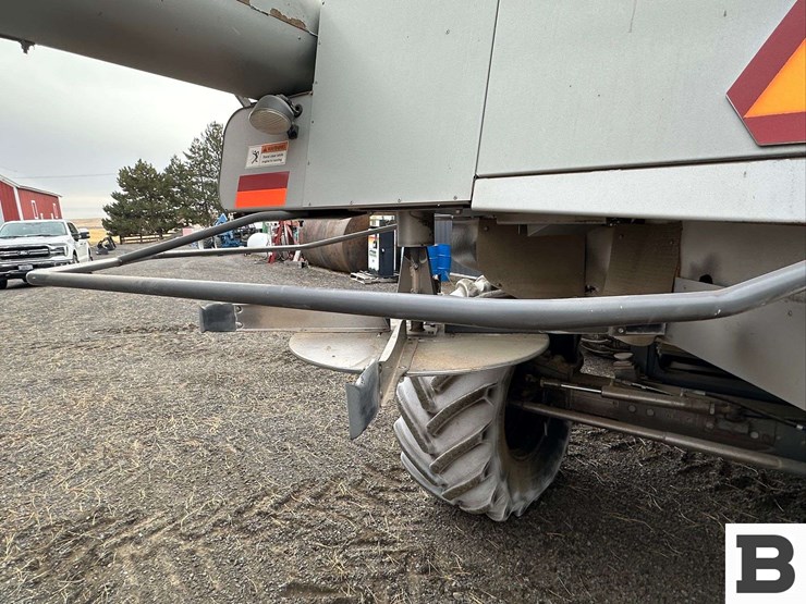 2008-gleaner-r75-image-37