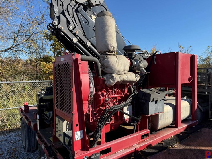 2015-john-deere-4045hf285-image-29