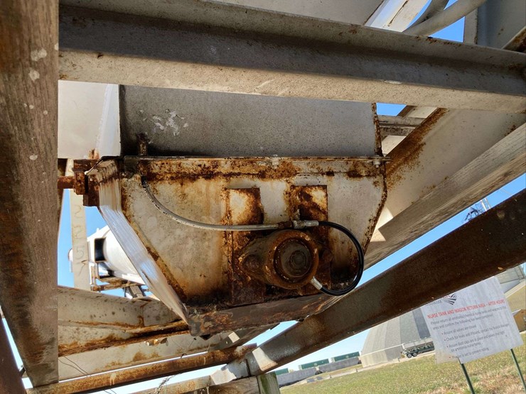 simonsen-fertilizer-tender-dual-bin-hopper---no-chassis-image-17