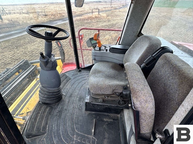 2009-new-holland-h8040-image-54