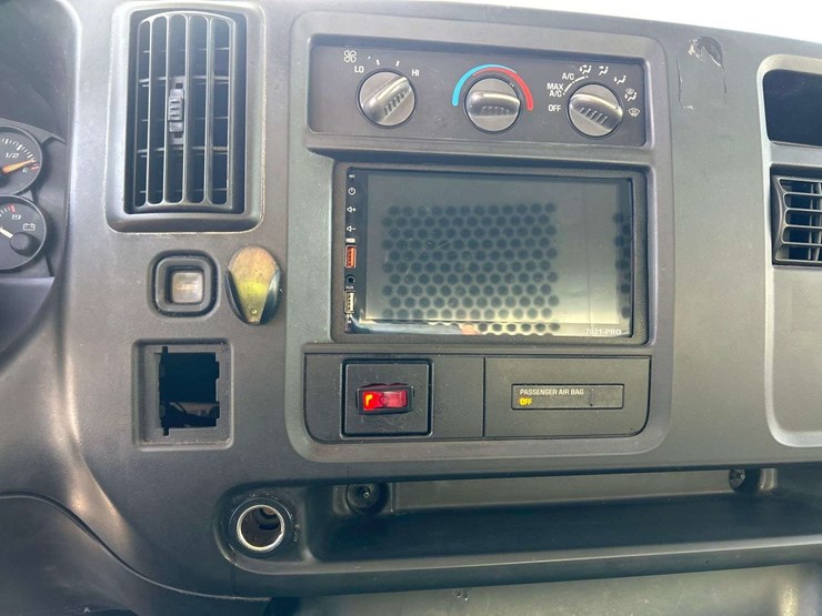 2006-gmc-3500-image-18