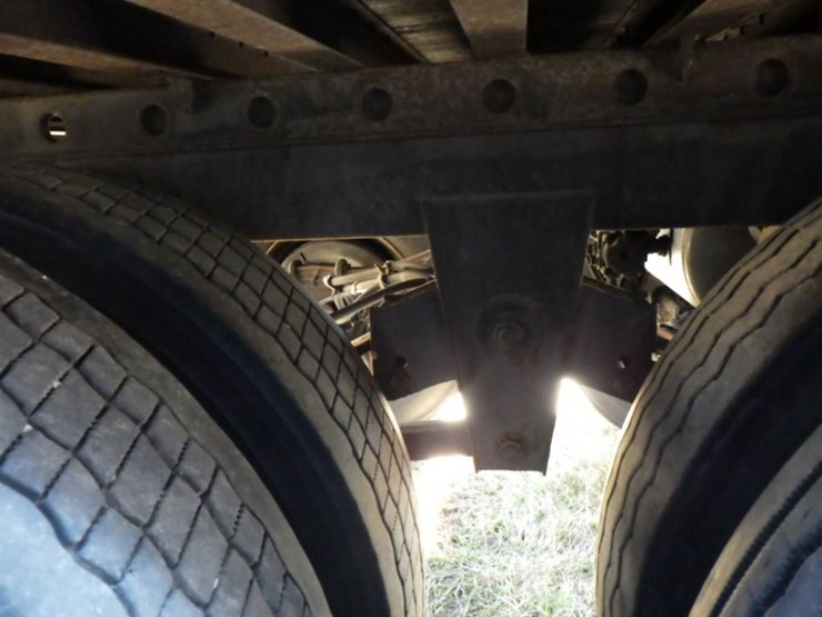 2012-utility-4000d-x-image-16