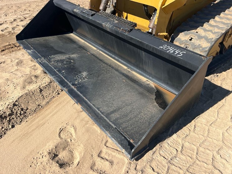 2020-caterpillar-259d3-image-9